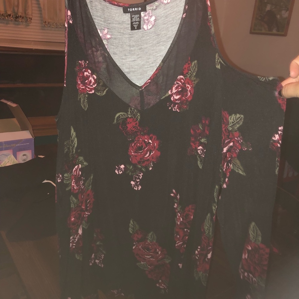 Long sleeve cold shoulder top